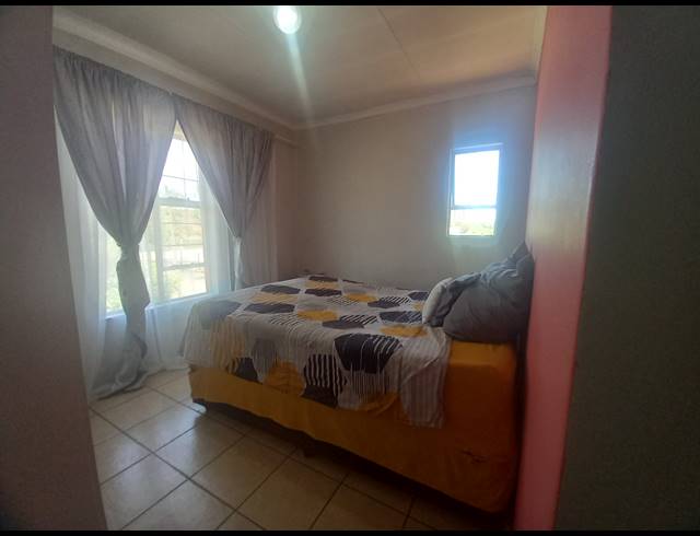 3 BEDROOM APARTMENT FOR SALE IN BOKSBURG CENTRAL